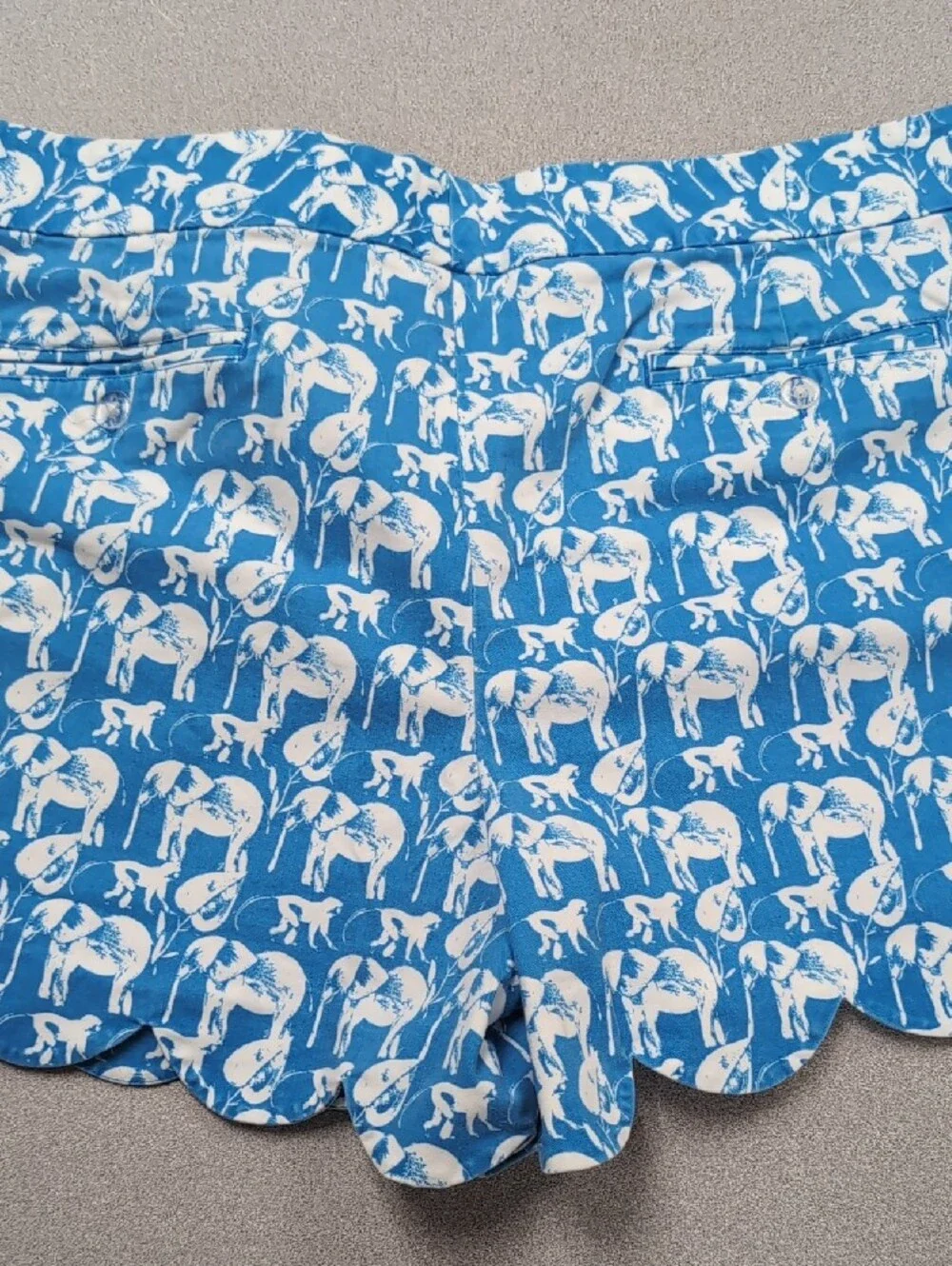 crown & ivy Blue Elephant-Print Scalloped-Hem High-Waist Shorts